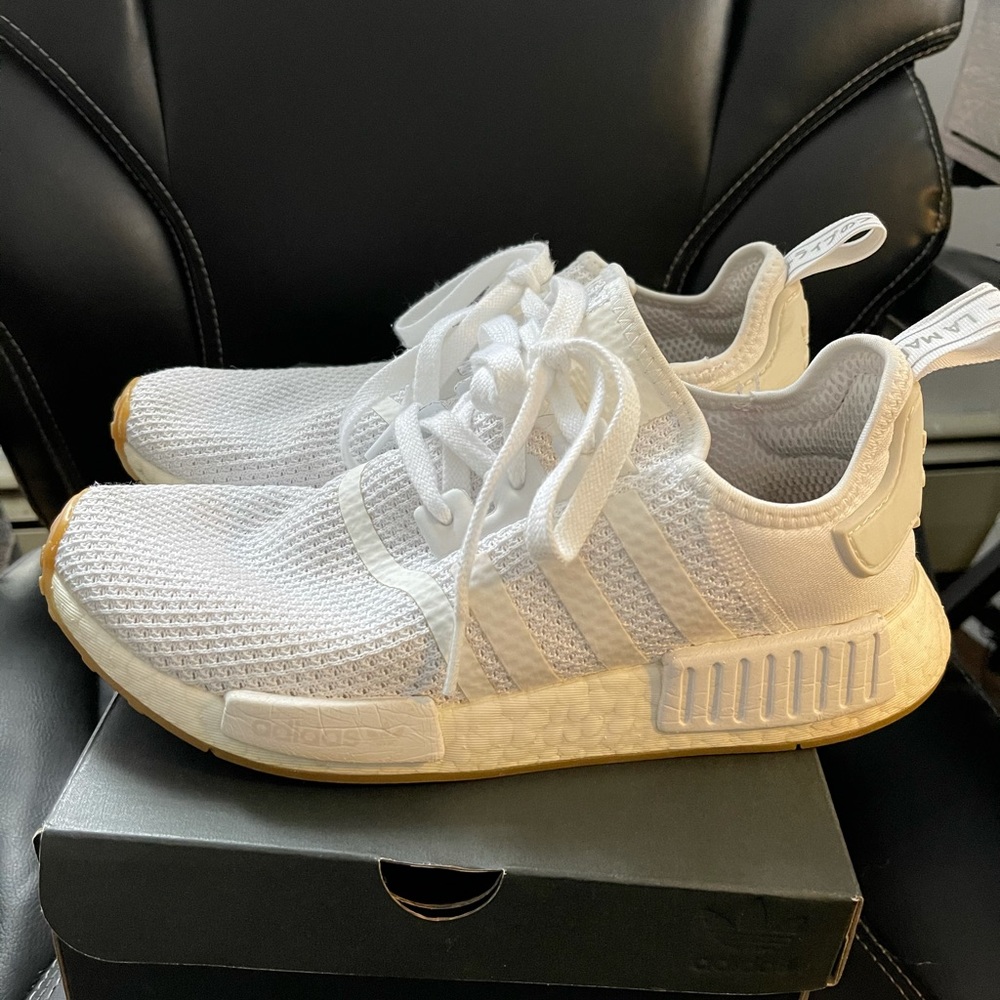 Adidas NMD men’s 7.5/women’s 9